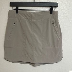 Grayish tan skort. Athleta. Size 6